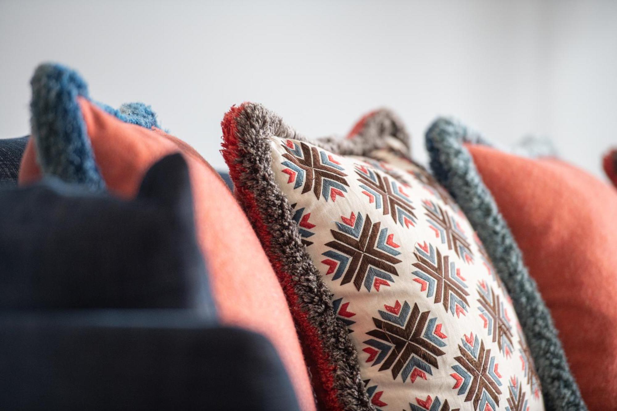 Harbour Hotel & Spa Southampton Rom bilde A collection of cushions
